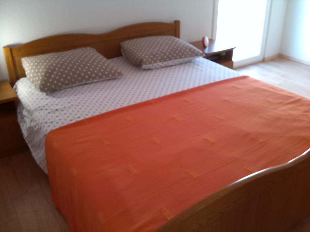 Apartment Luka Gornji Karin Ruang foto